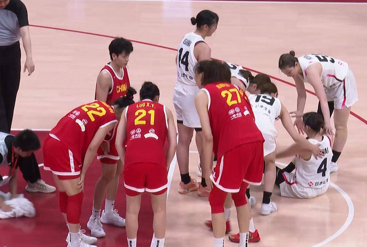 包含32分大胜！张子宇16+4中国女篮热身赛再胜日本的词条