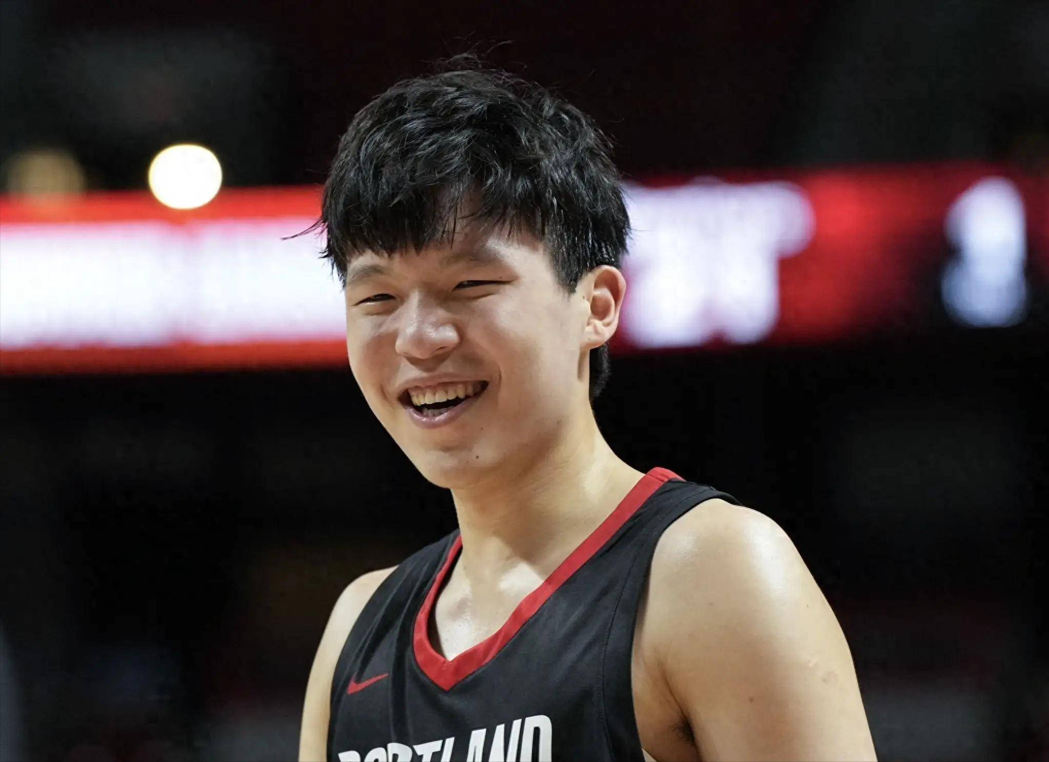 关于开拓者夏联阵容出炉!杨瀚森再登封面成看点的信息