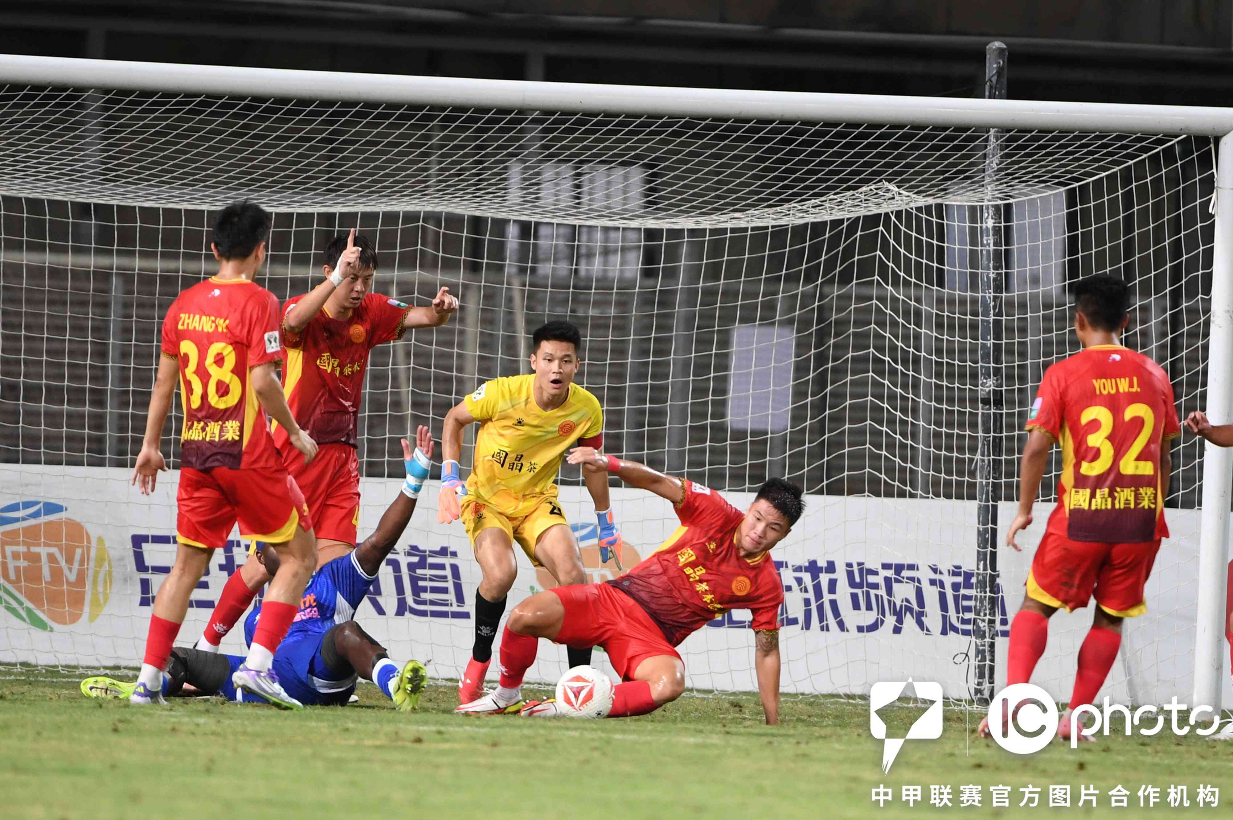 2亿到500万！广西平果“中甲航母”保级冒险，中国足球次级