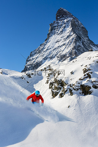 瑞士运动员在高山滑雪中表现出色