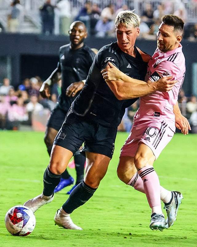 开罗0-0迈阿密全场数据：射门11-13，射正8-5，良机5-3